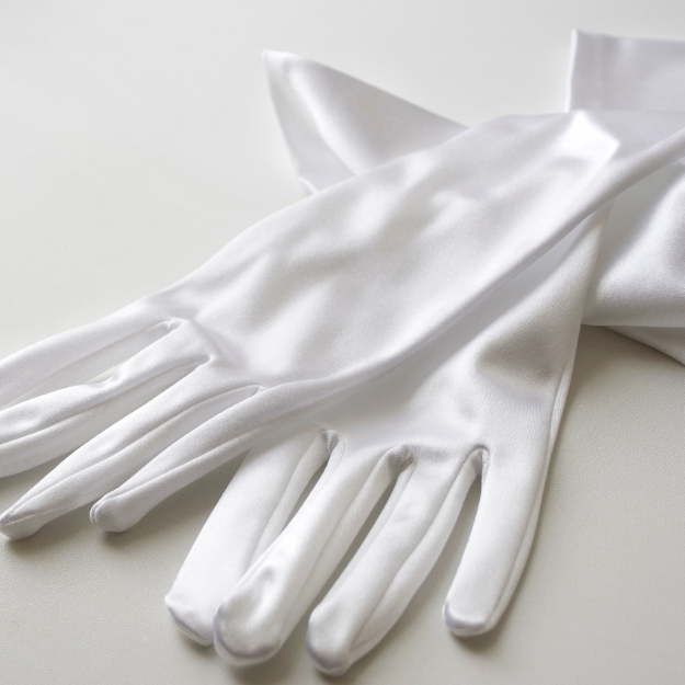 White glove moving